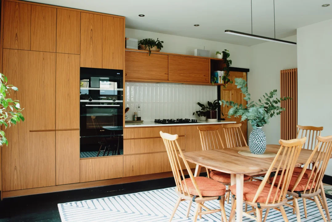 Vintage ve Modern Dekorasyon: 2026’da Zamansız İç Mekan Fikirleri ve İpuçları